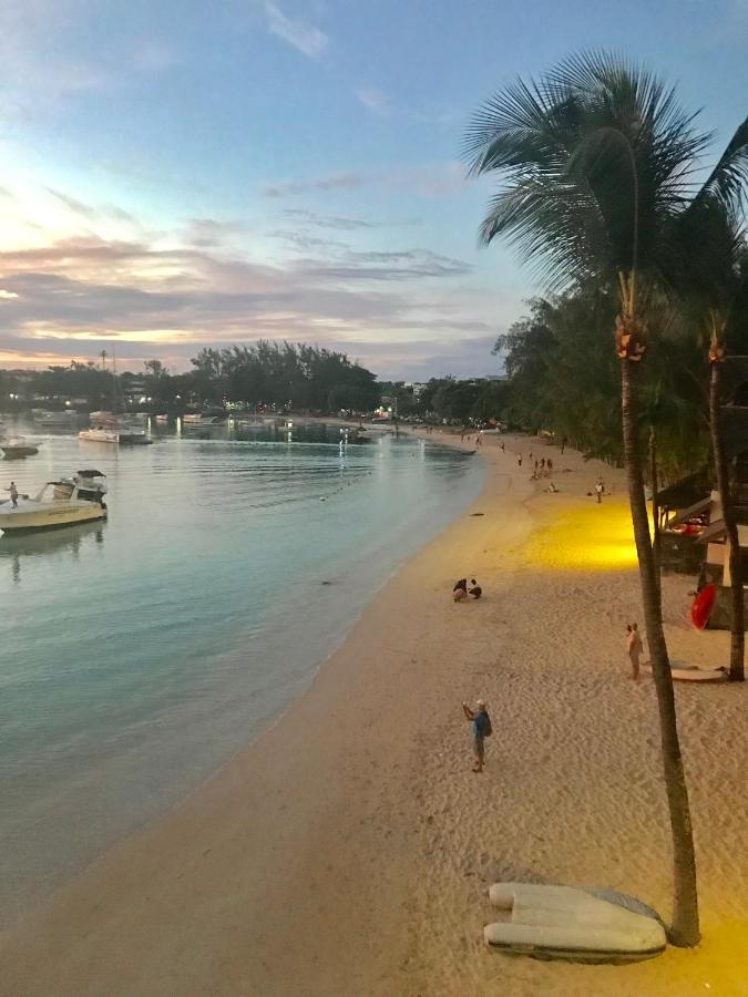 Grand Baie Seaview Penthouse Apartment ภายนอก รูปภาพ